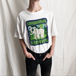 vintage smithsonian elephant graphic tee • L